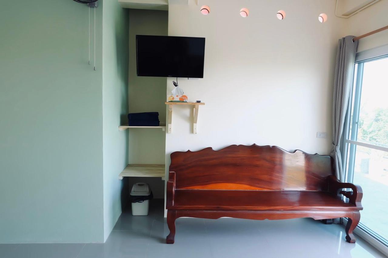 เอนกาย อิงเขา Apartment Khao Kho Exterior photo